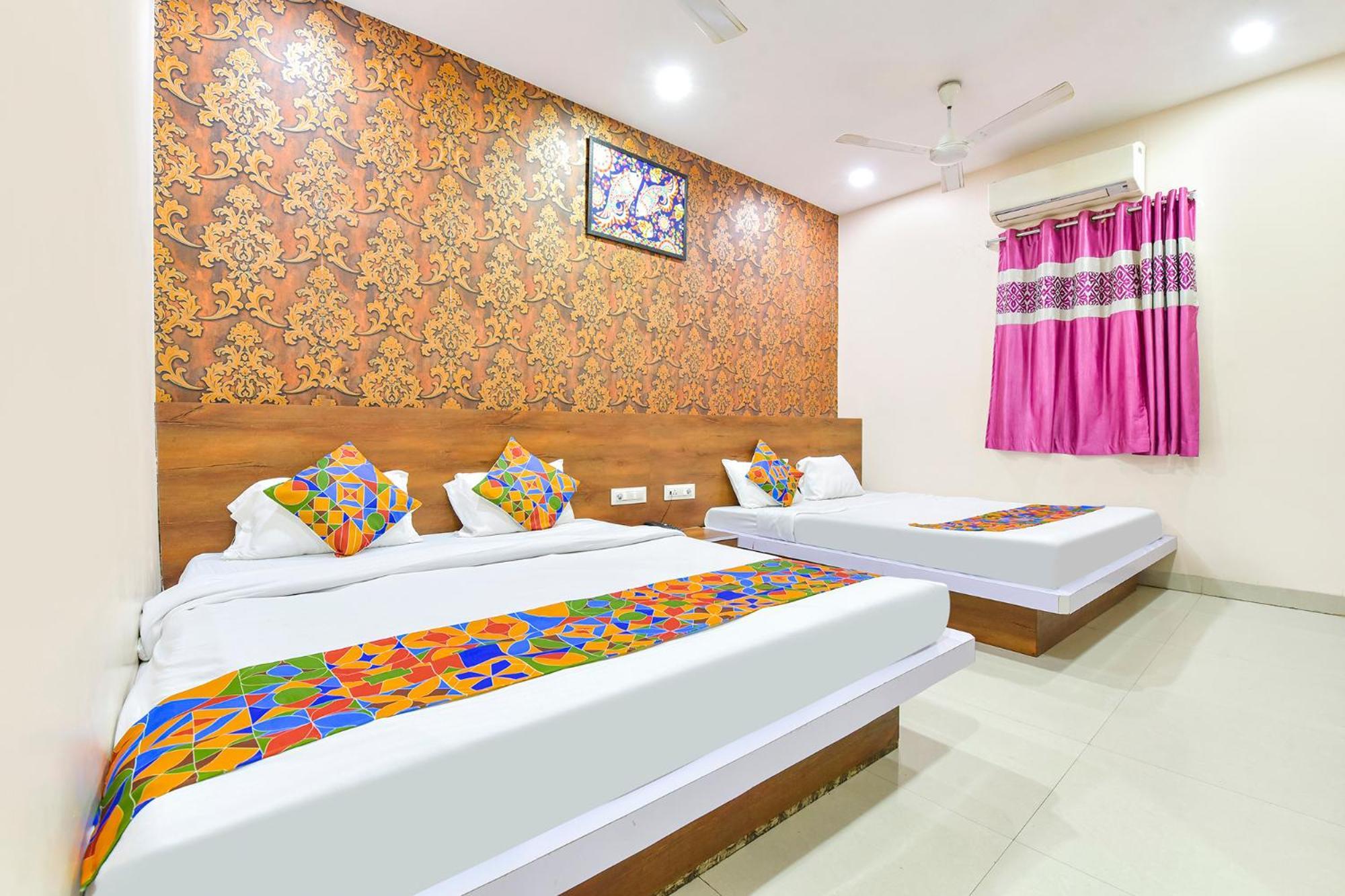 Fabhotel Raghumani Palace Ujjain Exterior foto